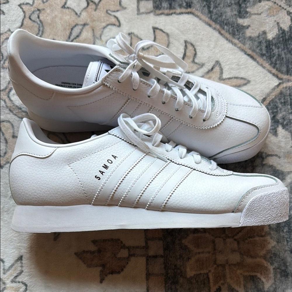 Adidas Samoa White Leather Sneakers size 8.5
